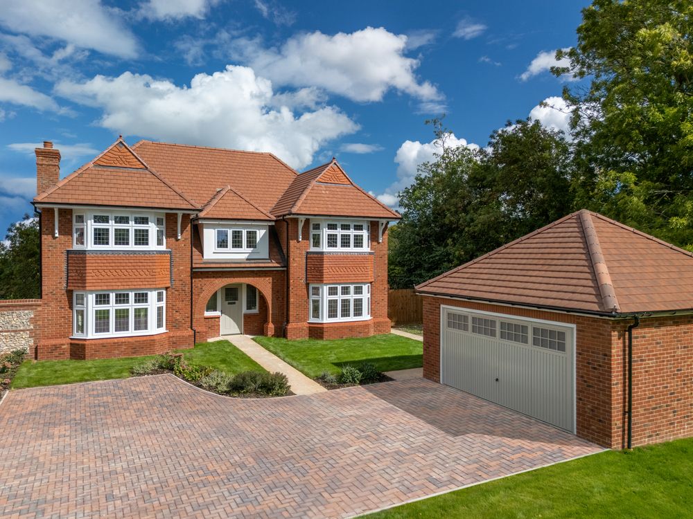 Property photo 1 of 9 The Blenheim