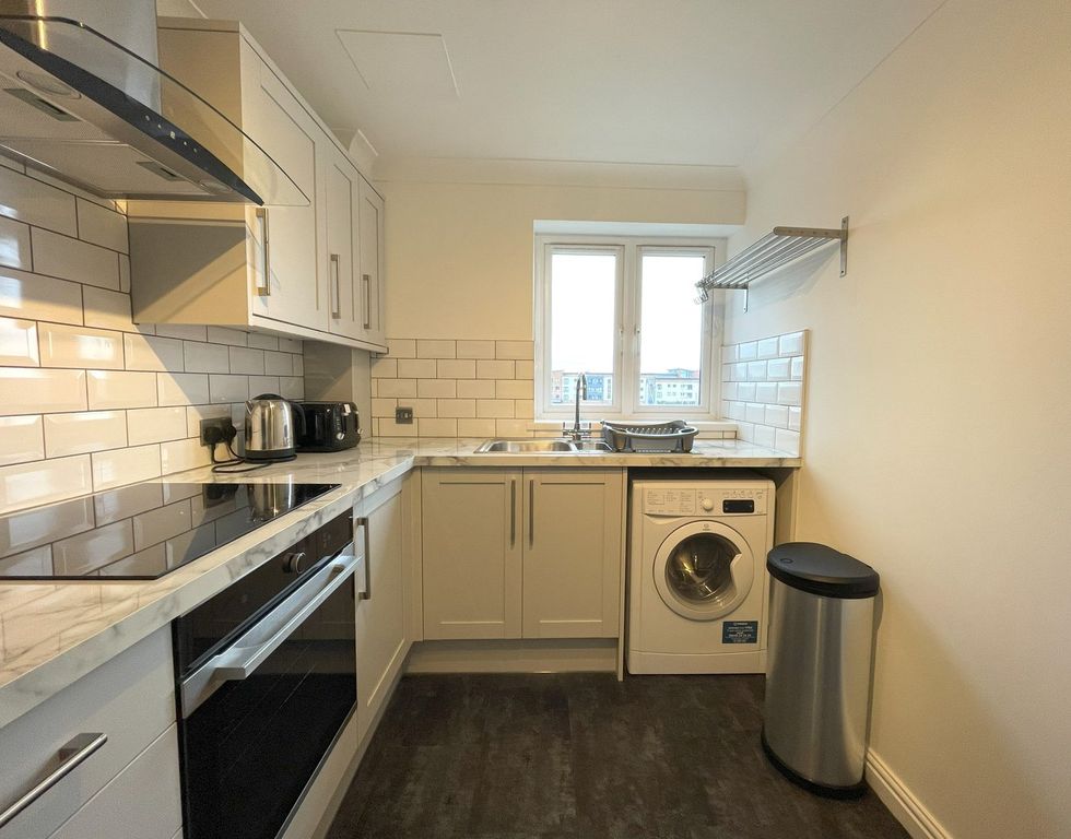 Property photo 3 of 12