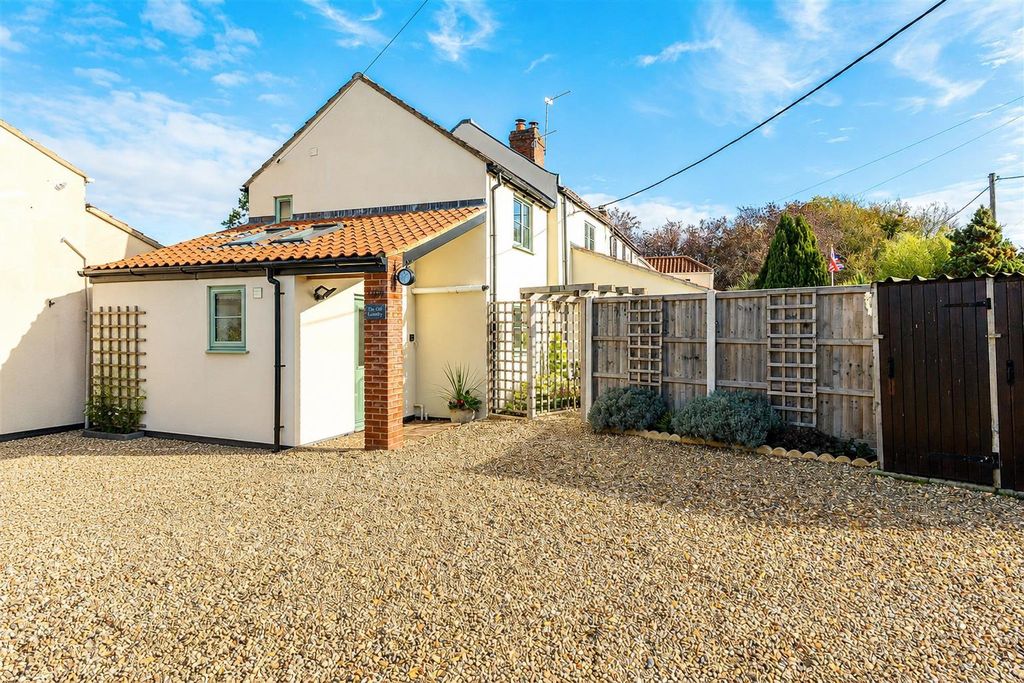 Property photo 1 of 24