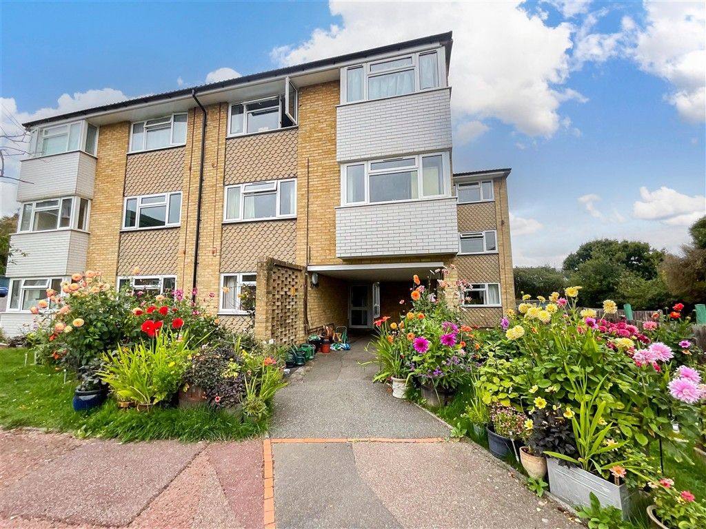 Property photo 1 of 9 Front