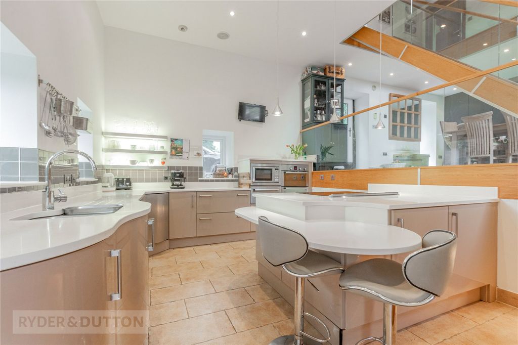 Property photo 2 of 41 Kitchen