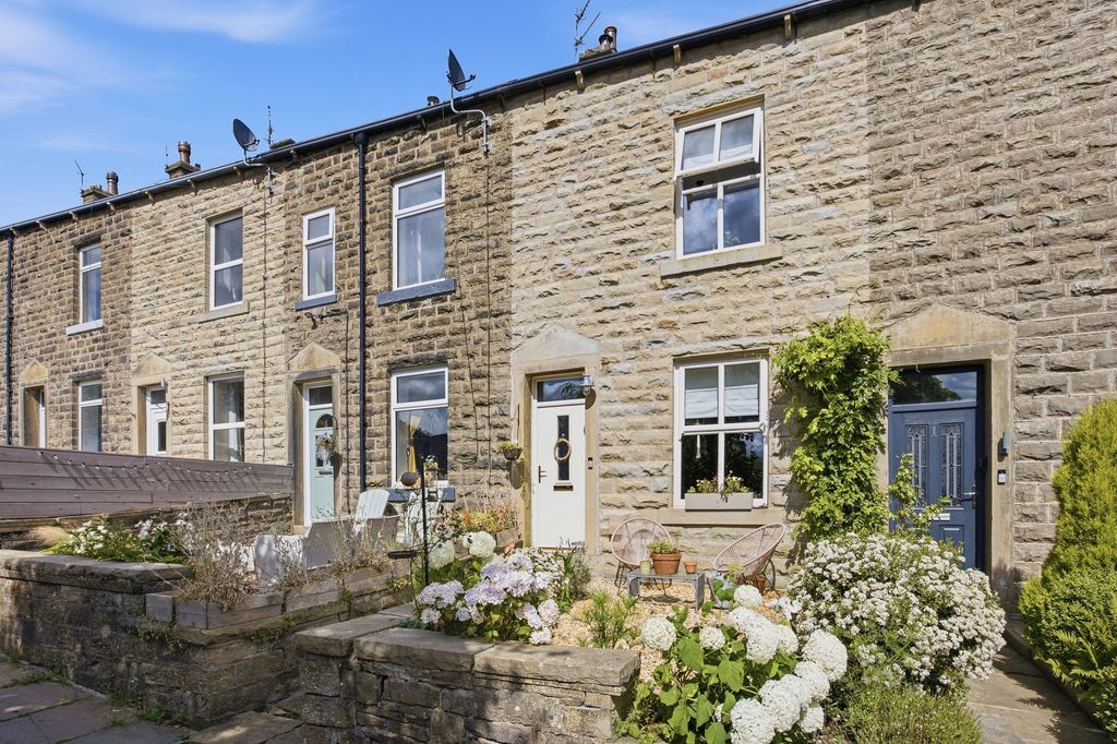 Property photo 1 of 31
