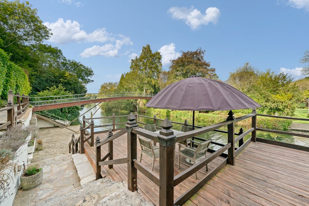 Additional image 8 of 6 bed property for saleGibraltar Lane Cookham, Maidenhead, Maidenhead SL6