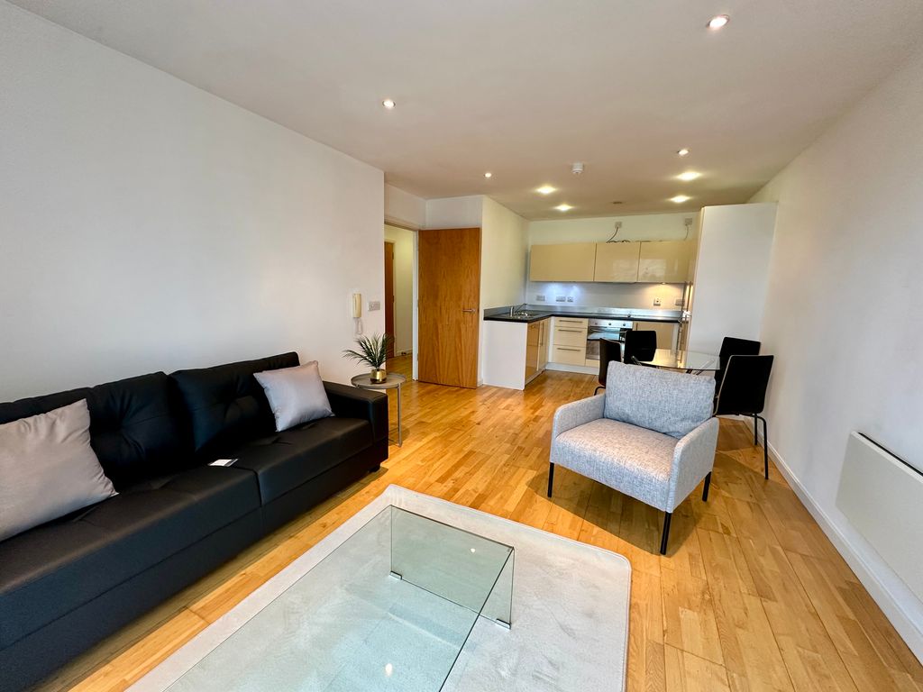 Property photo 2 of 8