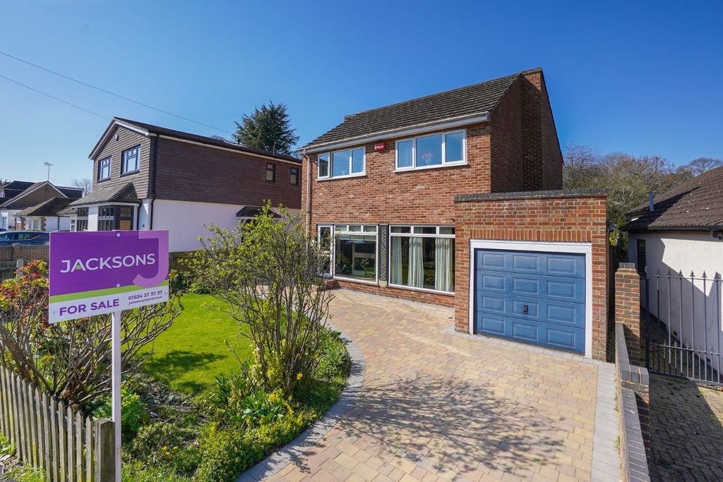 Property photo 1 of 24 3590514