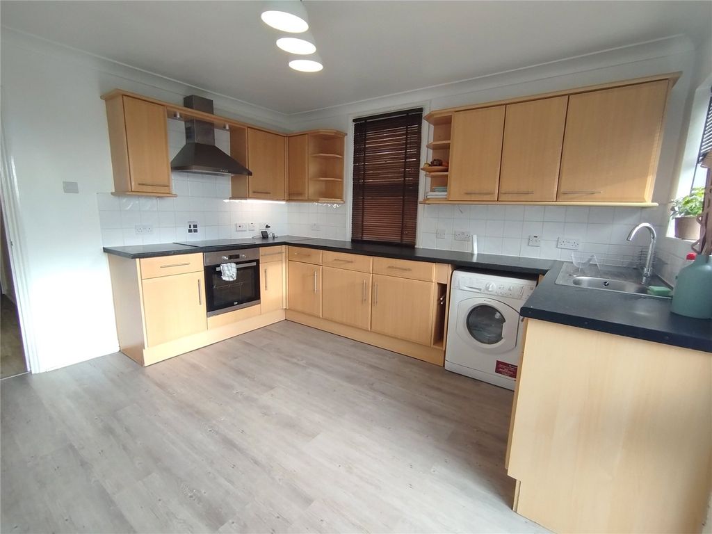 Property photo 3 of 9 Picture No. 02