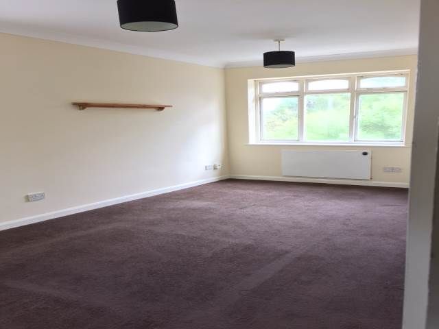 Property photo 2 of 5 1