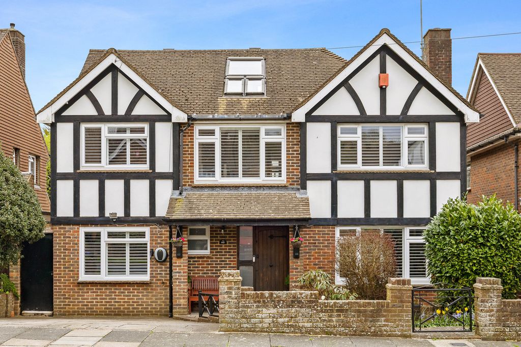 Property photo 1 of 22