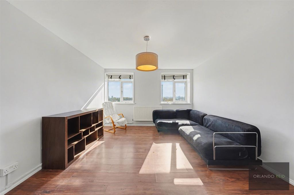 Property photo 1 of 12 Flat 35, Kemp Court Sw8 2Bj-8.Jpg