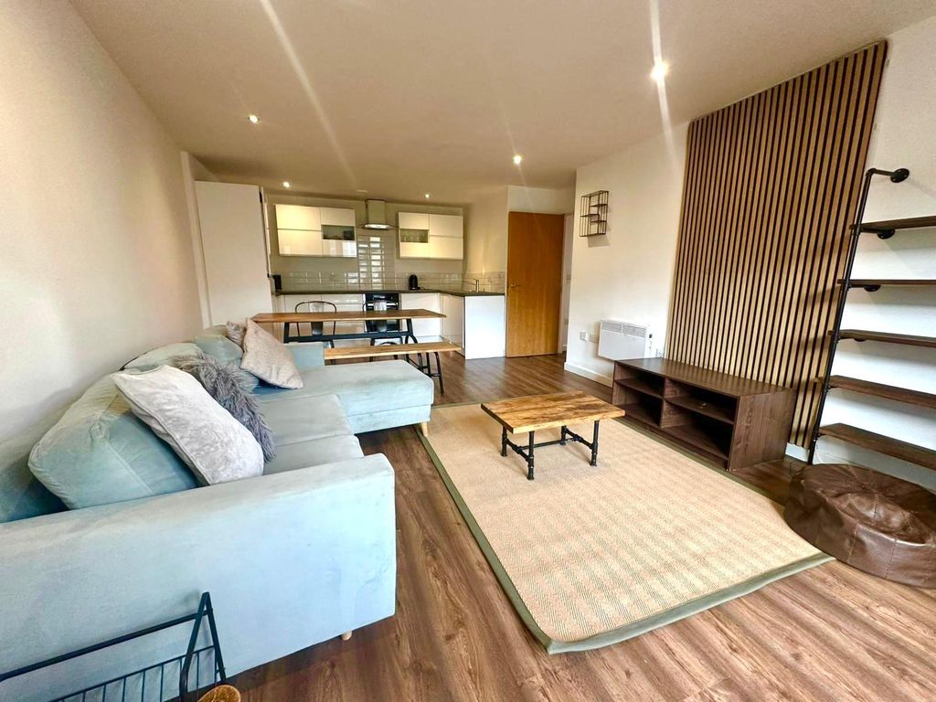 Property photo 1 of 10 Stunning Two-Bedroom Two- Bathroom Apartment With Parking In The Jewellery Quarter