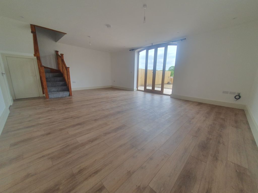 Property photo 2 of 19 20240624_123910