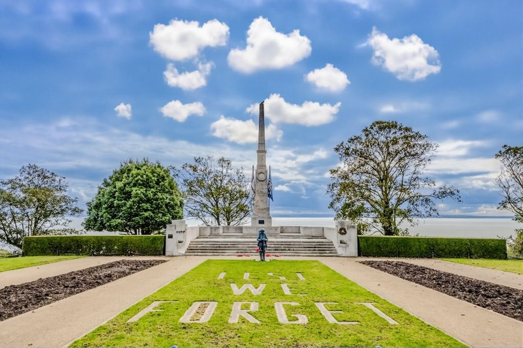 Property photo 2 of 28