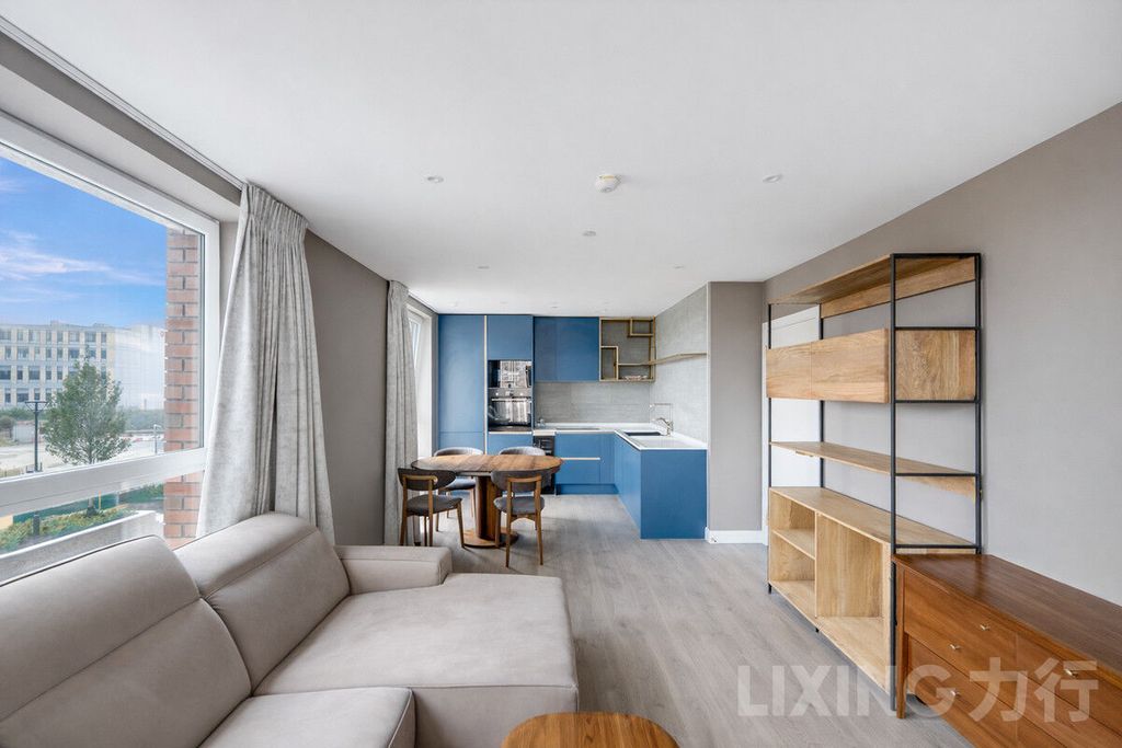 Property photo 2 of 16