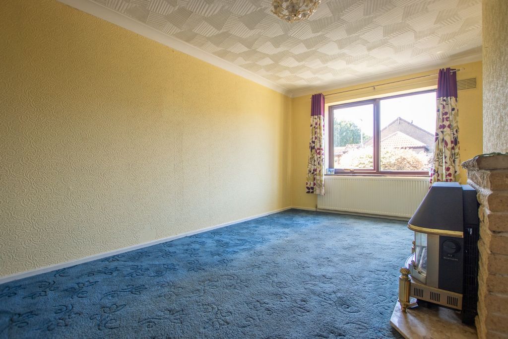 Property photo 2 of 15 3921883