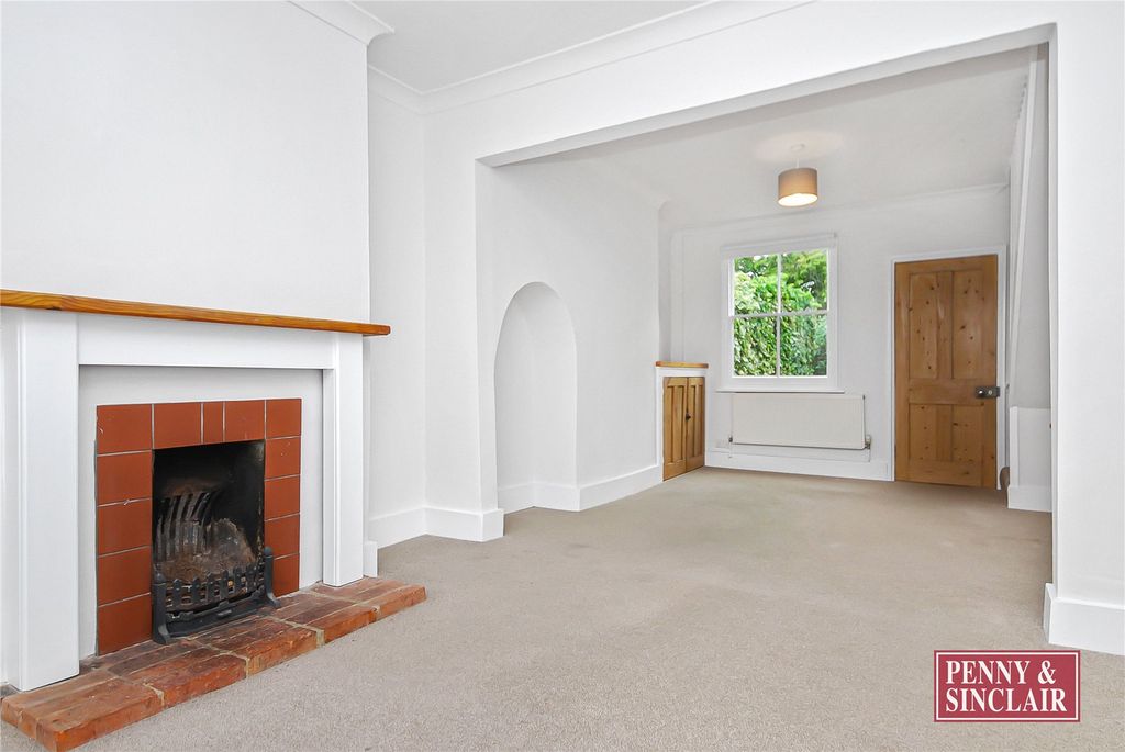 Property photo 2 of 9 Picture No. 24