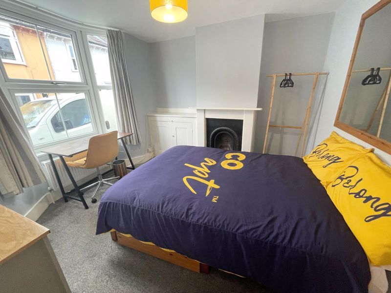 Property photo 1 of 7 Photo 10