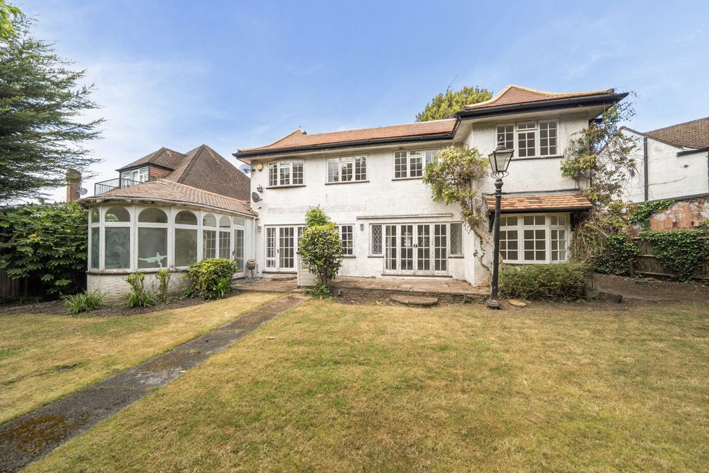 Additional image 10 of 4 bed detached house for saleCavendish Drive, Edgware HA8