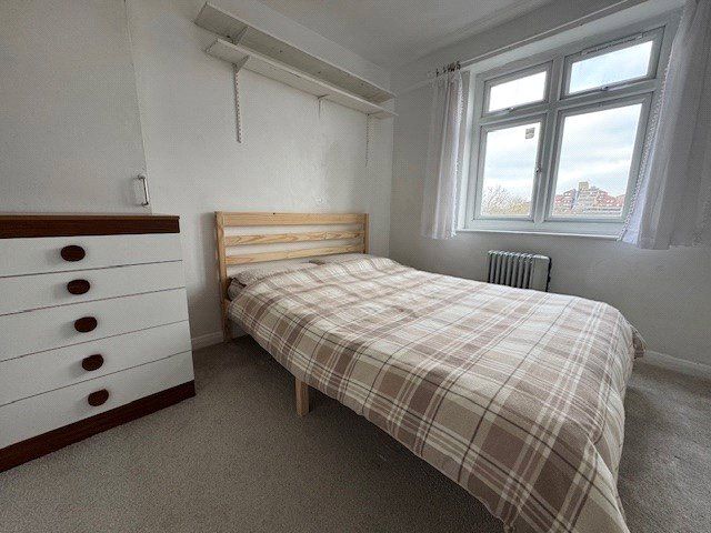 Property photo 3 of 7 Picture No. 12