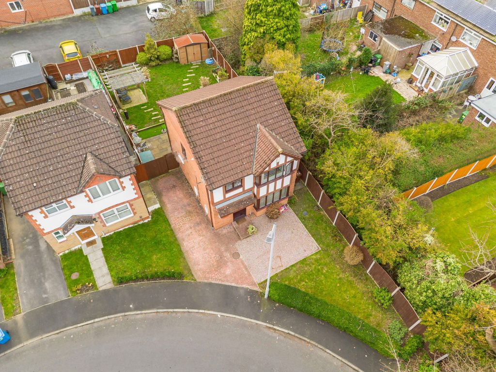 Property photo 2 of 20