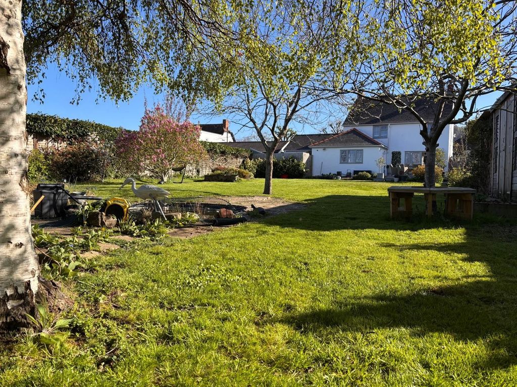 Property photo 3 of 22