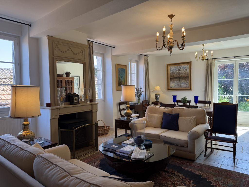 Property photo 3 of 25