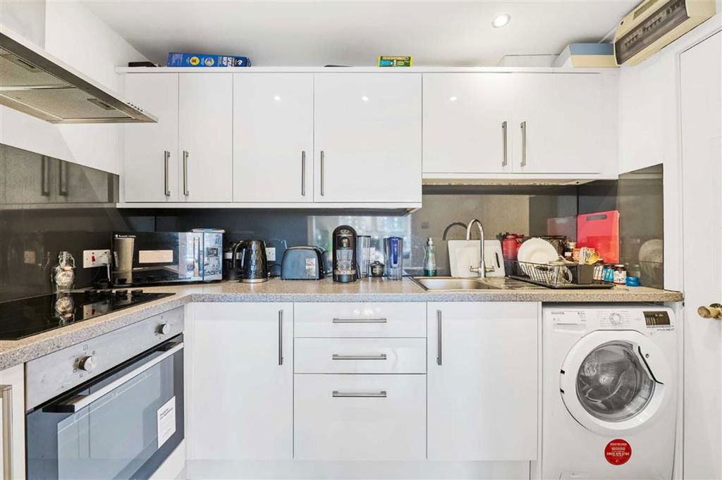 Property photo 3 of 5