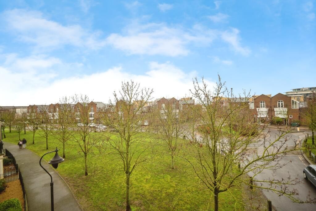 Additional image 6 of 3 bed flat for saleLiverymen Walk, Greenhithe DA9