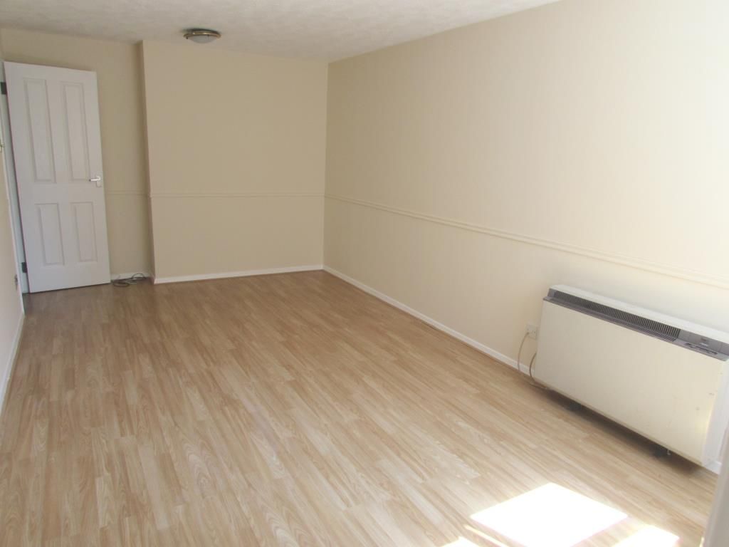 Property photo 3 of 5 Img_5568_Lge