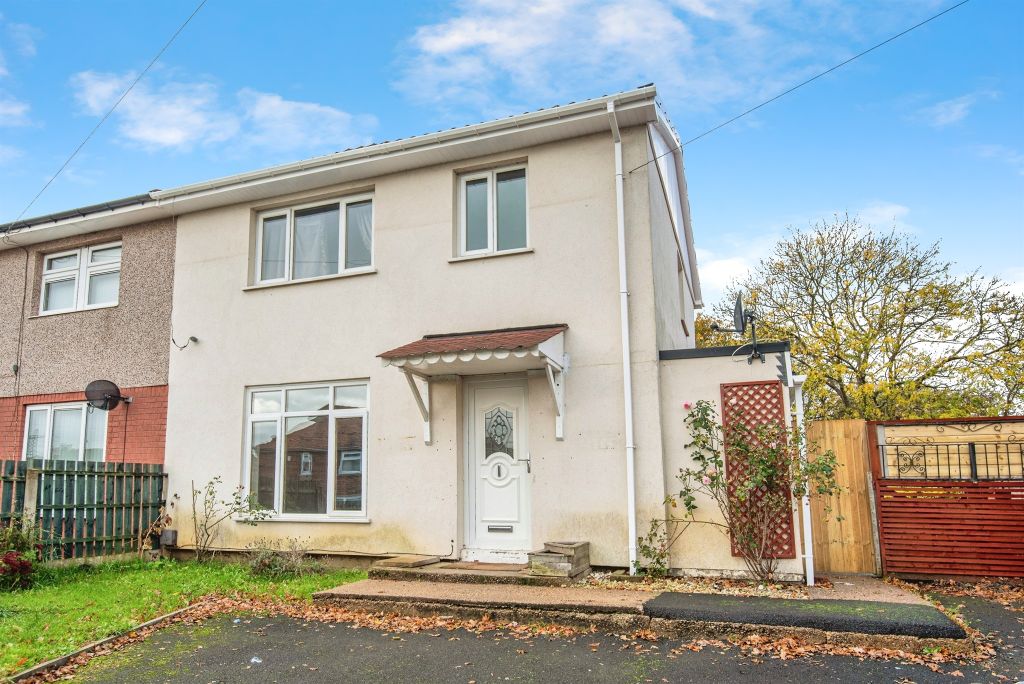 Property photo 1 of 11 Front