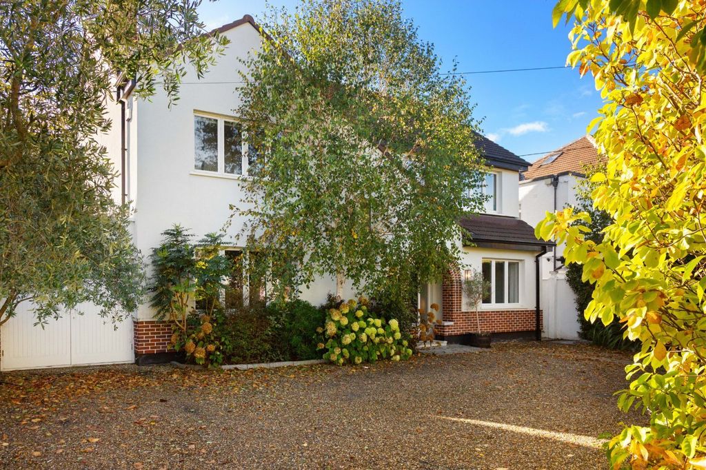 Property photo 1 of 62 Picture No. 12