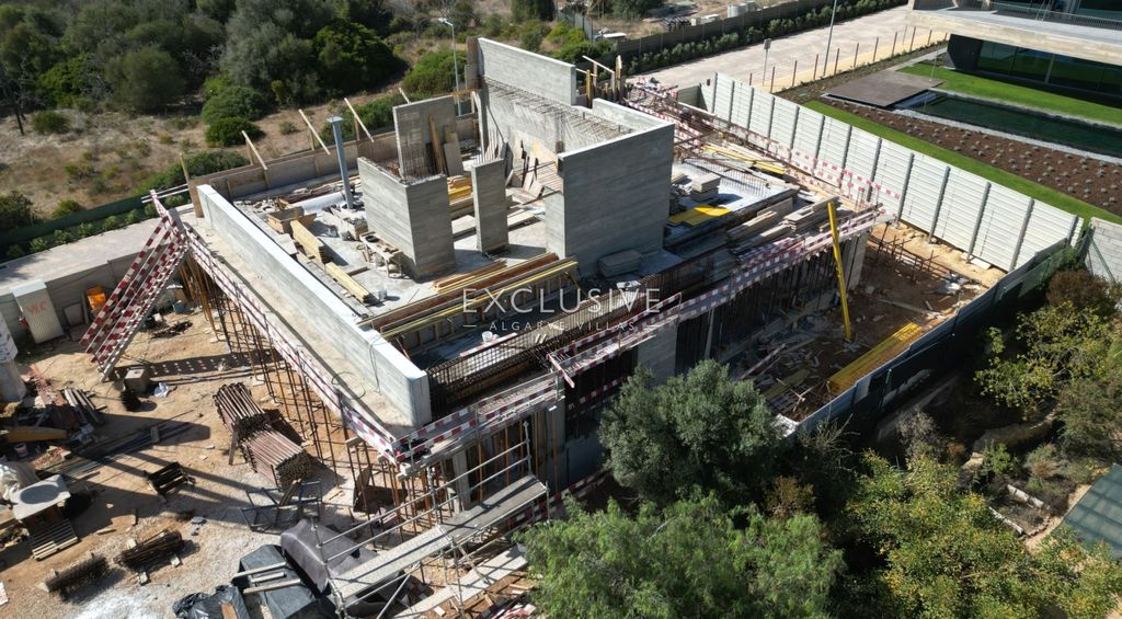 Property photo 3 of 28