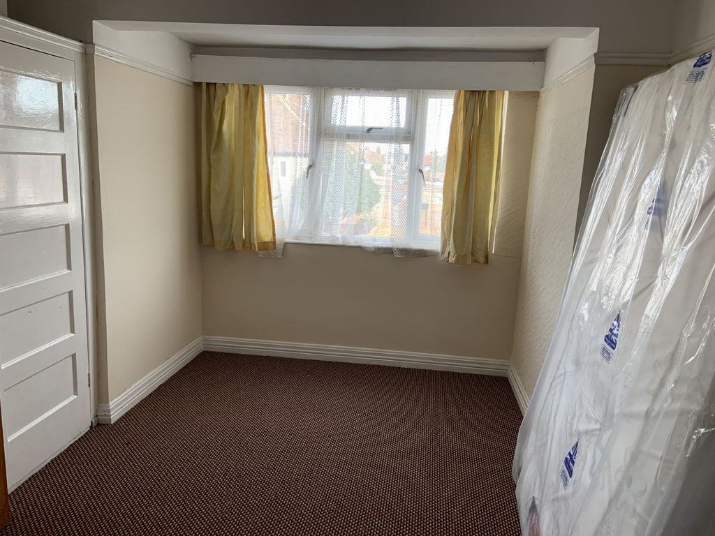 Property photo 3 of 5 Gallery