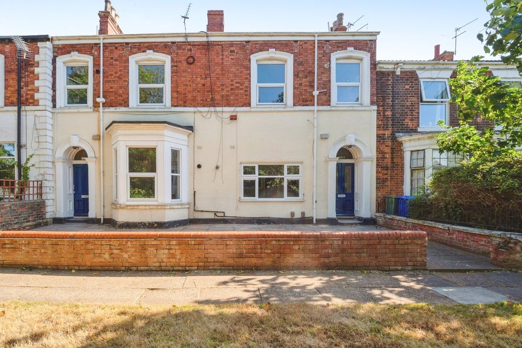1 bed flat to rentWest Parade, Grimsby, Lincolnshire DN31