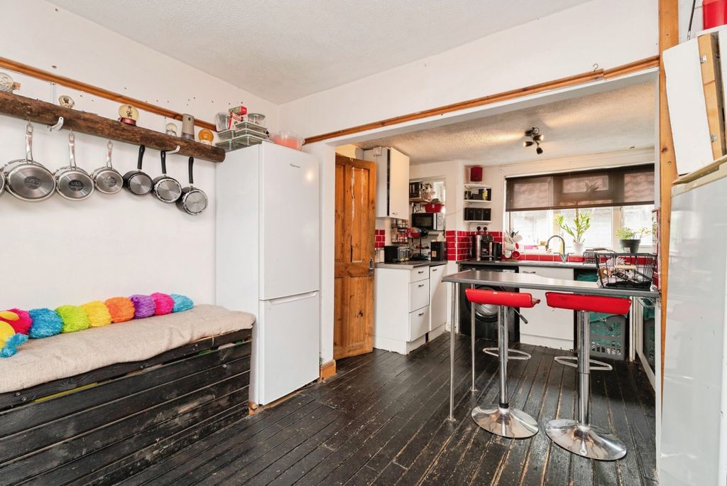 Property photo 1 of 17 Photo