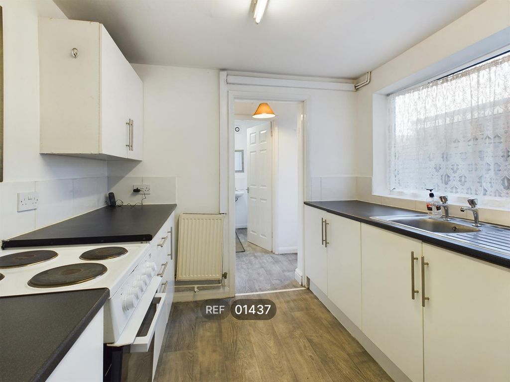 Property photo 1 of 29 Kitchen