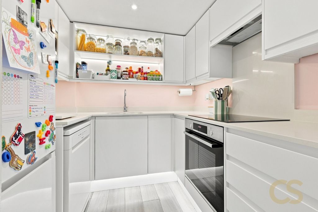Property photo 3 of 15 5339535