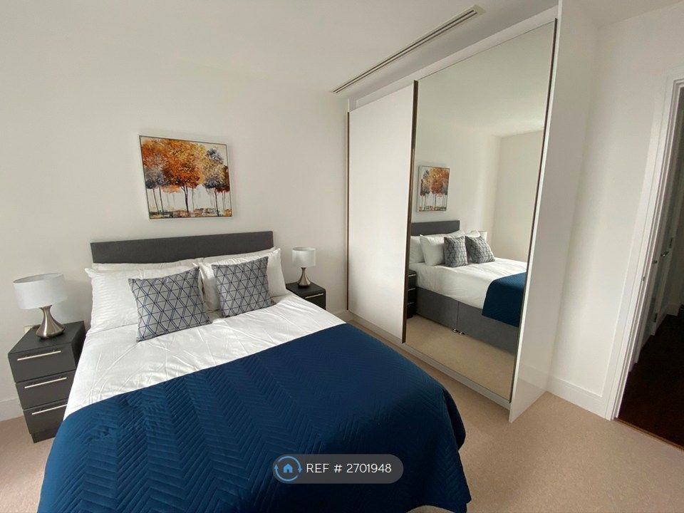 Property photo 2 of 16 Bedroom