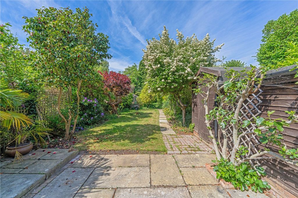 Property photo 2 of 14 Picture No. 23