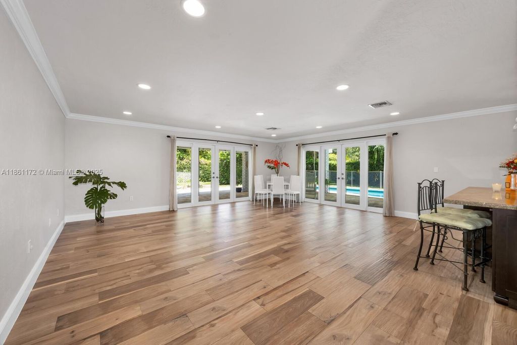 Property photo 2 of 42 <Alttext/>