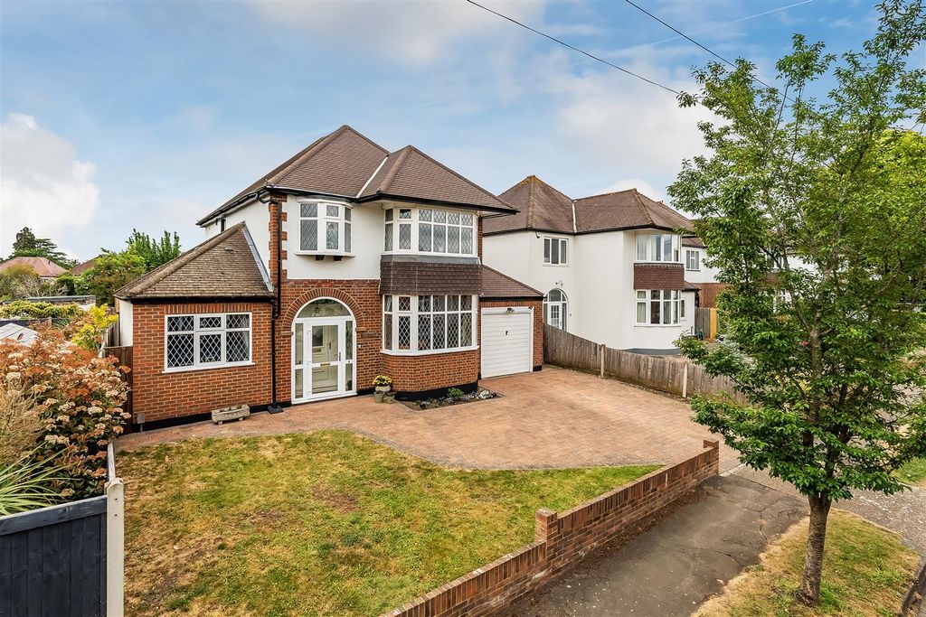 Property photo 1 of 25 8-Merrow-Road-38.Jpg