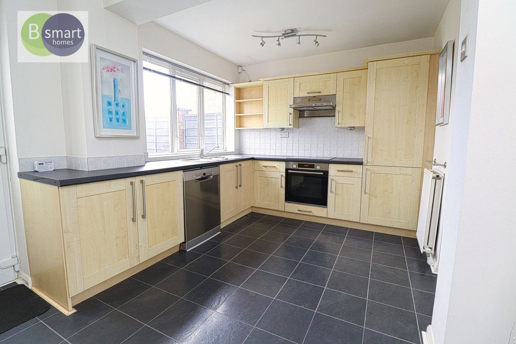 Property photo 2 of 16 Img_5047