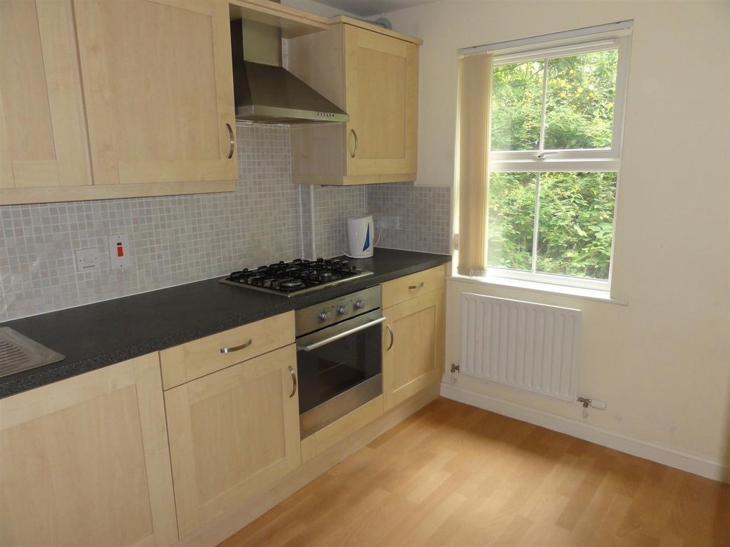 Property photo 2 of 5