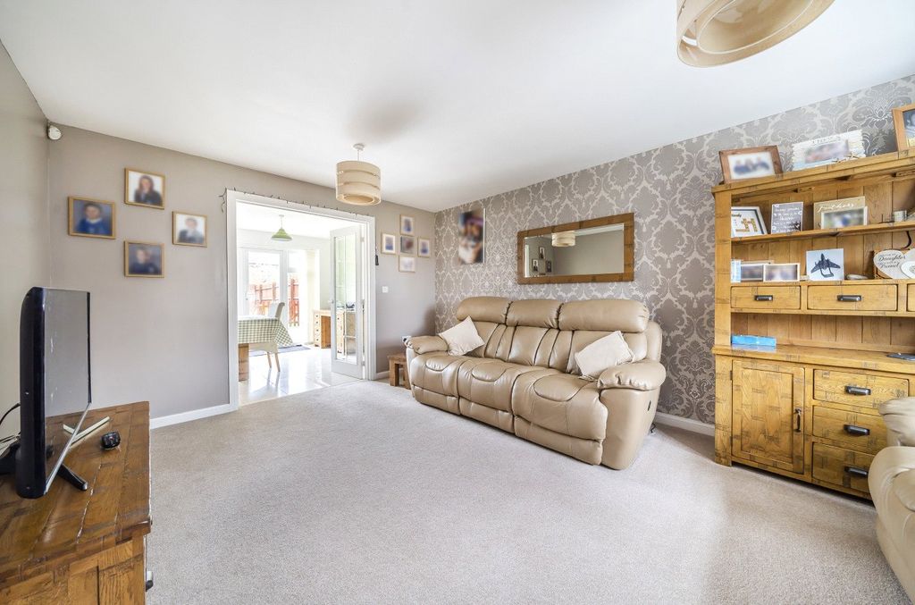 Property photo 3 of 16 Picture No. 03