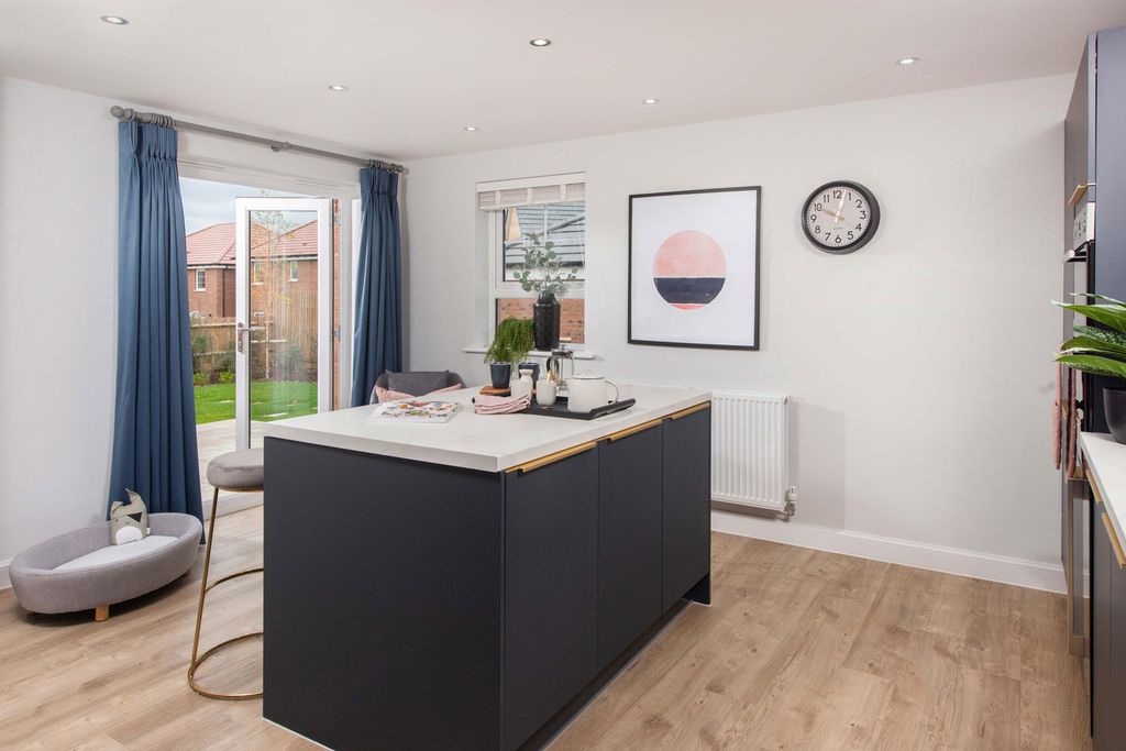 Property photo 3 of 10 Alderney Sh Bourne