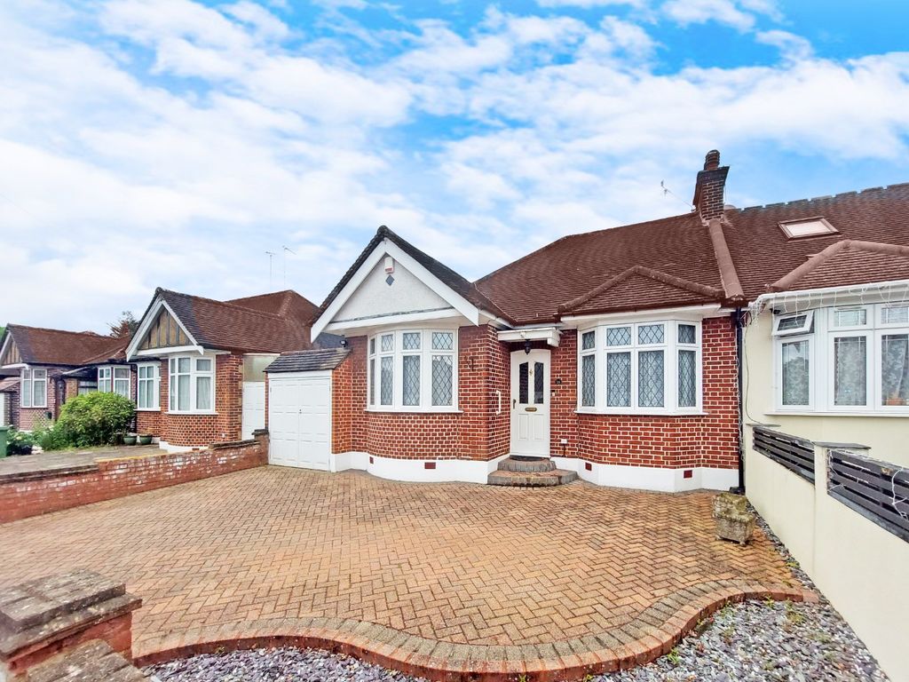 Property photo 1 of 18 5222291
