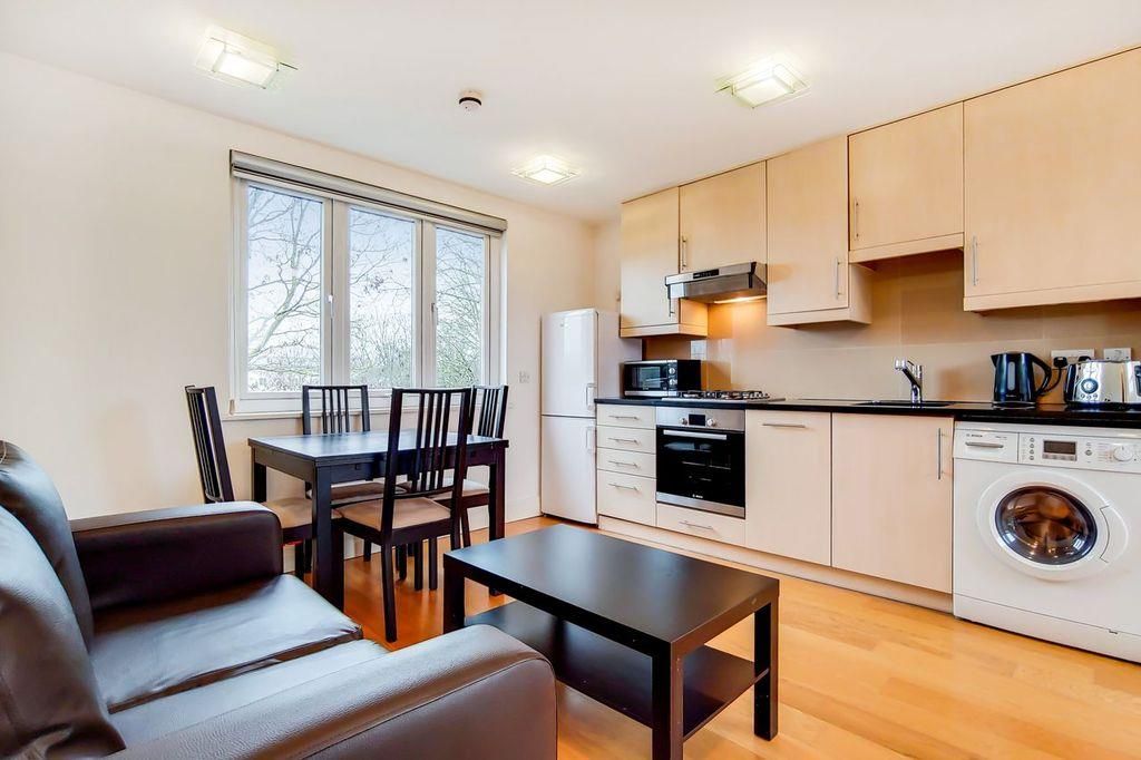 Property photo 1 of 8