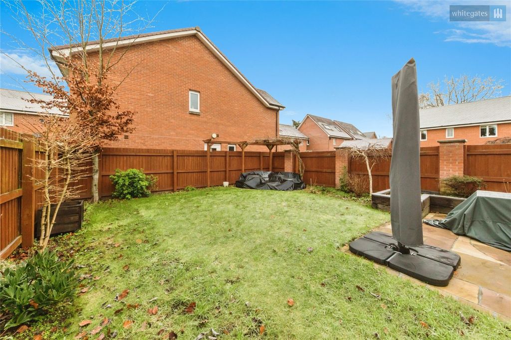 Property photo 2 of 27 Picture No. 30