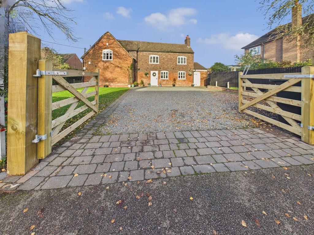 Property photo 1 of 71 Gate Open