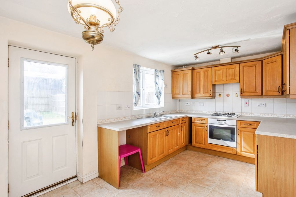 Property photo 2 of 14 Kitchen/Diner