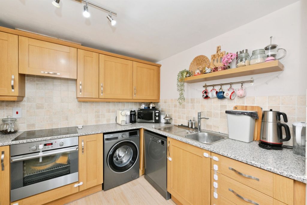 Property photo 2 of 13